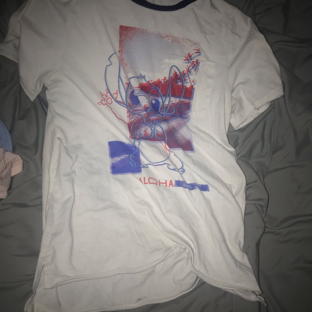 White stitch t-shirt